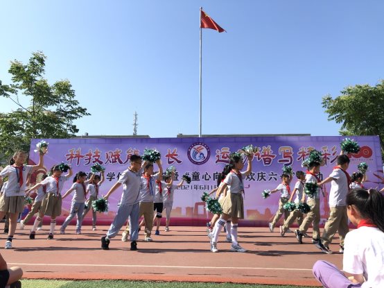 X:\行政工作\德育处\活动\2021上半年（2020-2021学年第二学期）\2021.6.1入队仪式、运动会\照片：2021.6.1体育艺术节开幕式\IMG_3759.JPG